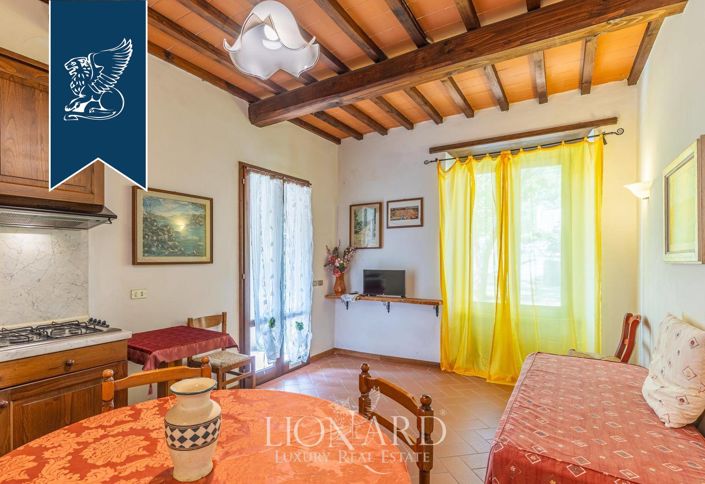 Image No.18-14 Bed Villa for sale