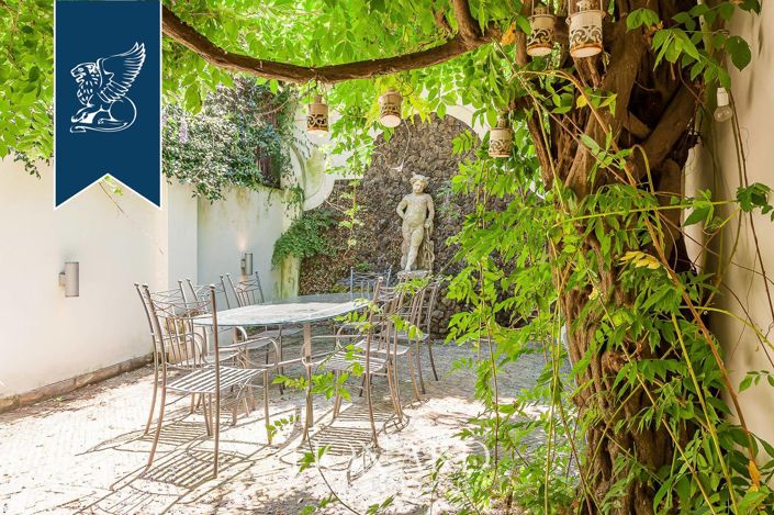 Image No.13-2 Bed Property for sale