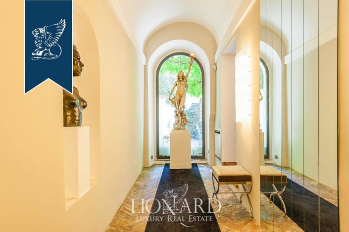 Image No.9-2 Bed Property for sale