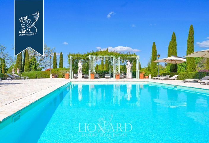 Image No.6-18 Bed Hotel for sale