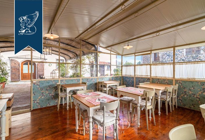 Image No.11-Maison de campagne de 8 chambres à vendre à Pistoia