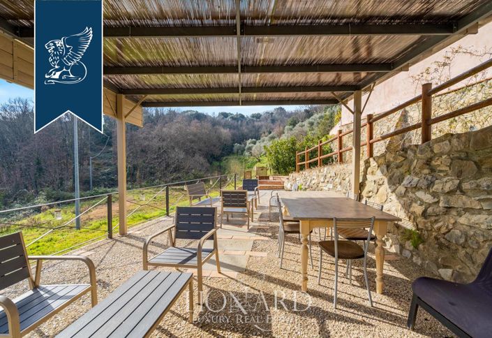 Image No.14-Maison de campagne de 8 chambres à vendre à Pistoia