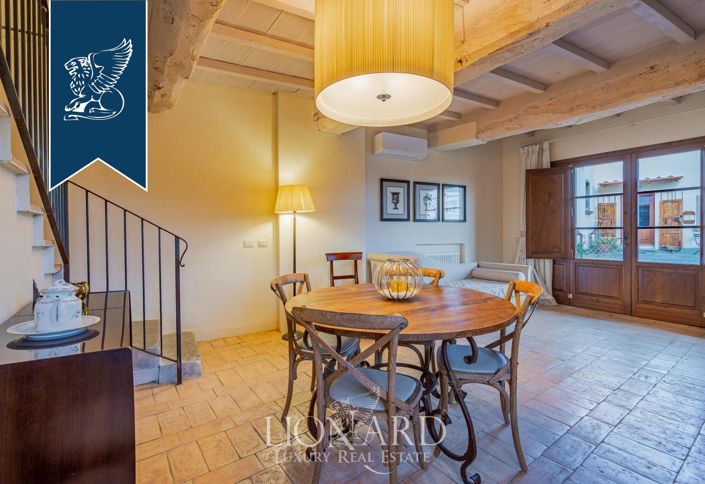 Image No.17-Maison de campagne de 8 chambres à vendre à Pistoia