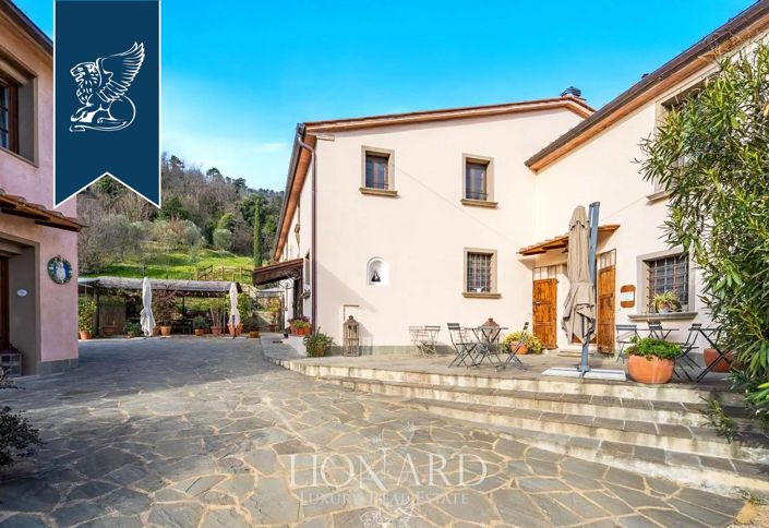 Image No.5-Maison de campagne de 8 chambres à vendre à Pistoia