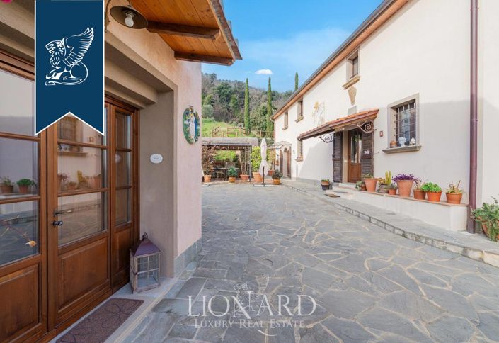 Image No.9-Maison de campagne de 8 chambres à vendre à Pistoia