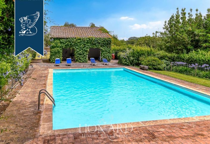 Image No.8-8 Bed Villa for sale