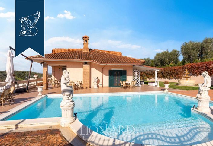 Image No.2-Villa de 5 chambres à vendre à Monterotondo