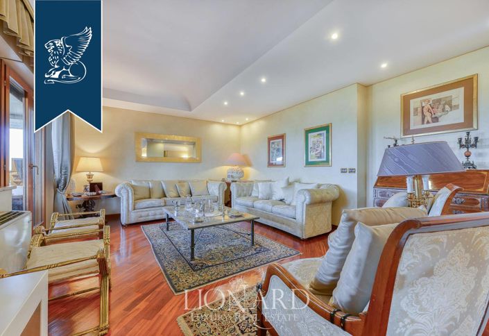 Image No.8-3 Bed Apartment for sale