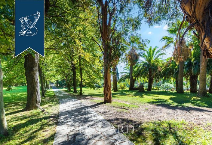 Image No.15-Propriété de 20 chambres à vendre à Loano