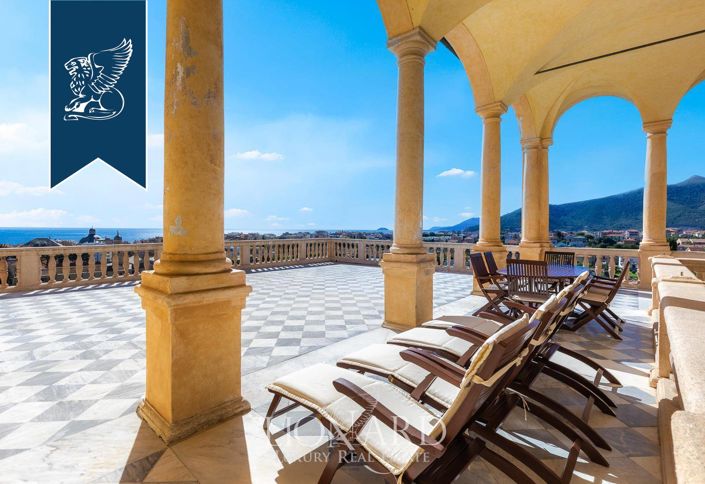 Image No.8-Propriété de 20 chambres à vendre à Loano