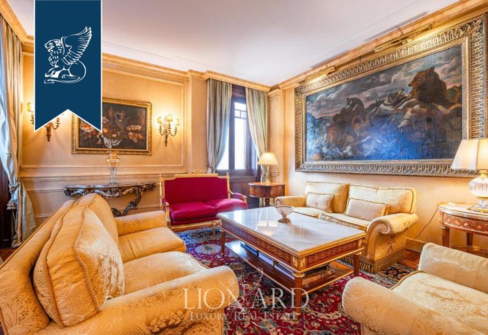 Image No.2-5 Bed Villa for sale