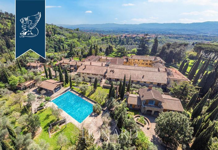 Image No.2-Ferme de 23 chambres à vendre à Castelfranco di Sopra