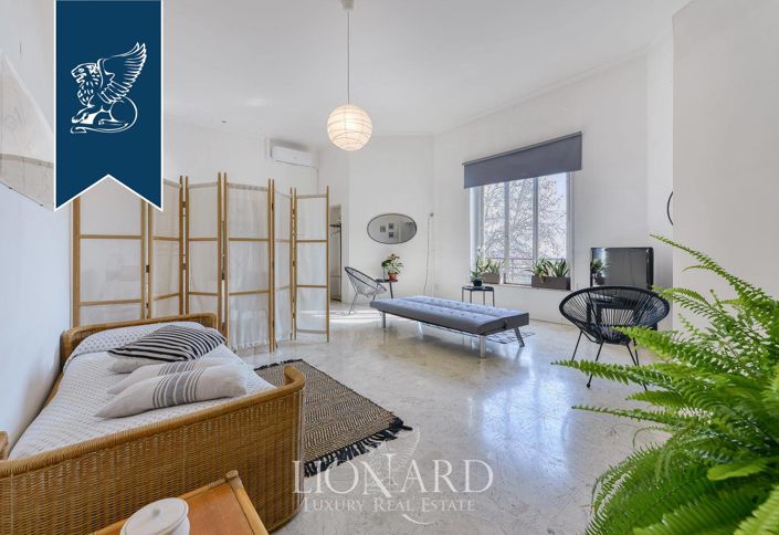 Image No.18-7 Bed Apartment for sale