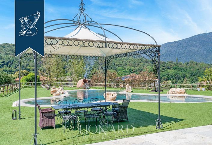 Image No.10-4 Bed Villa for sale