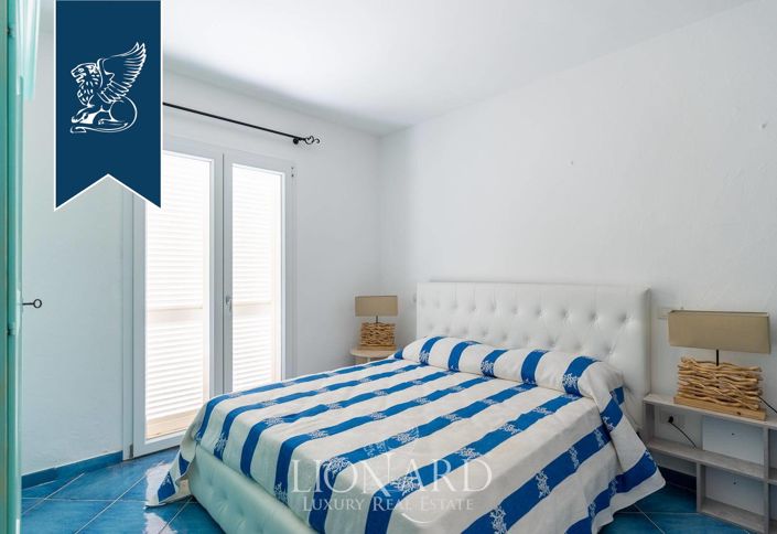 Image No.13-6 Bed Villa for sale