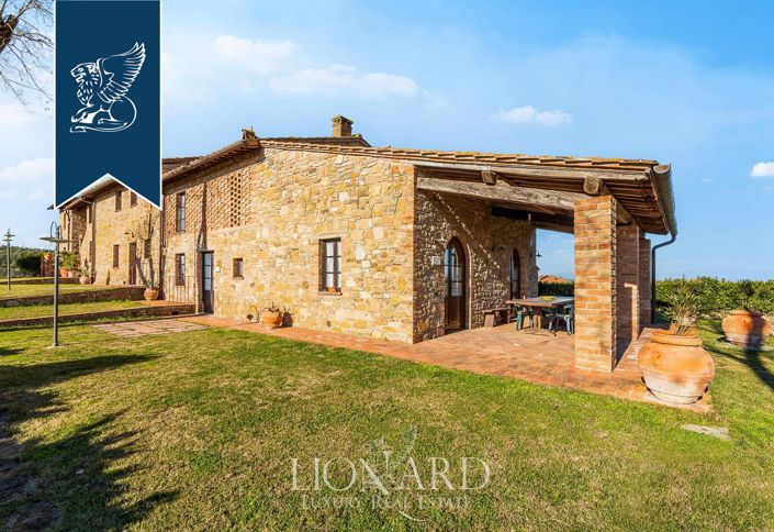 Image No.16-Ferme de 14 chambres à vendre à Montaione