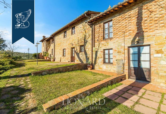 Image No.6-Ferme de 14 chambres à vendre à Montaione