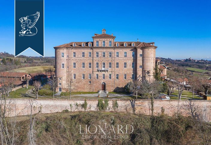 Image No.19-40 Bed Property for sale