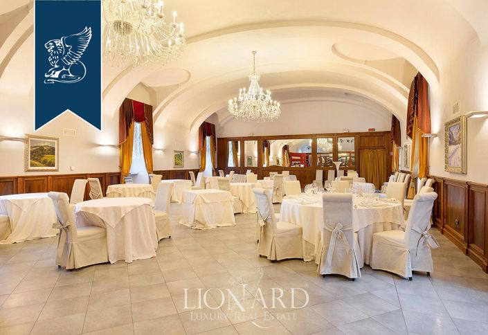 Image No.31-40 Bed Property for sale