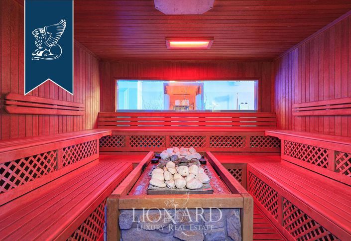 Image No.41-40 Bed Property for sale