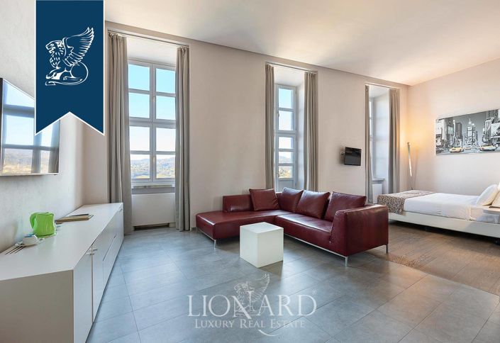 Image No.59-40 Bed Property for sale