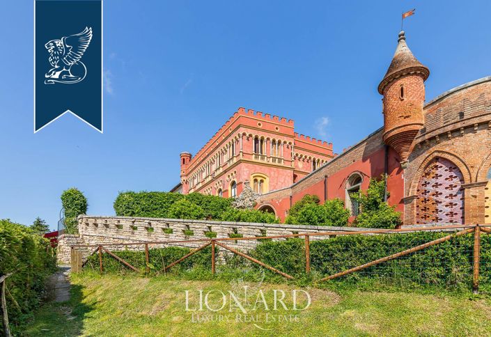 Image No.14-40 Bed Property for sale