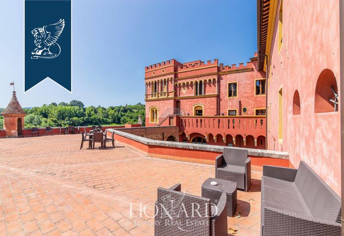 Image No.28-40 Bed Property for sale