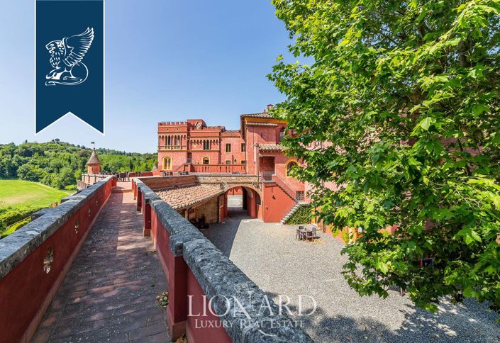 Image No.29-40 Bed Property for sale