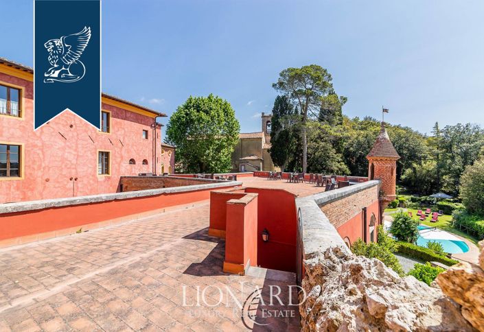 Image No.34-40 Bed Property for sale