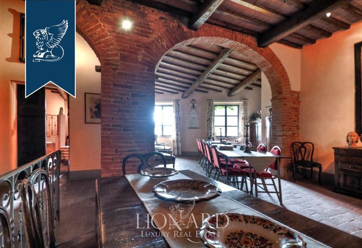 Image No.7-10 Bed Villa for sale