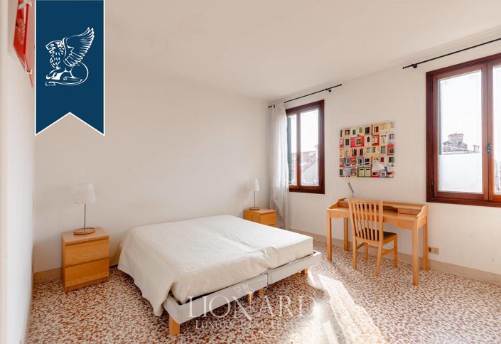 Image No.14-3 Bed Apartment for sale