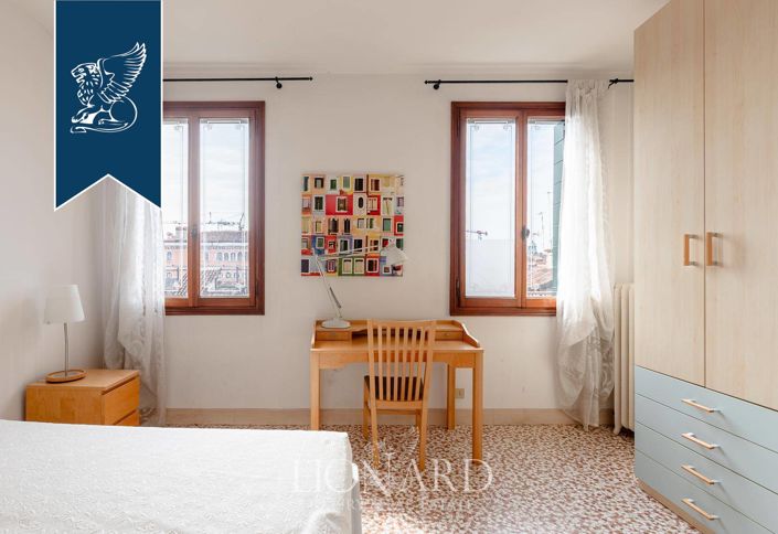 Image No.15-3 Bed Apartment for sale