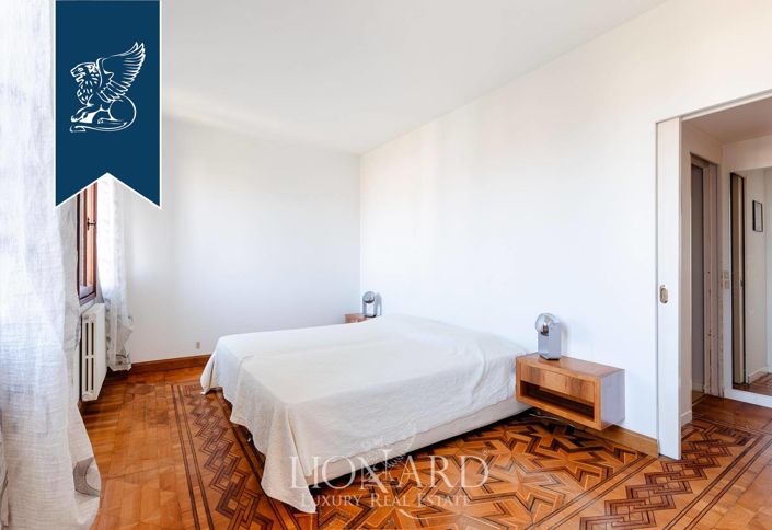 Image No.20-3 Bed Apartment for sale