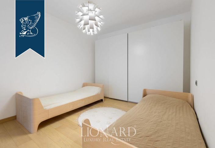 Image No.20-2 Bed Apartment for sale