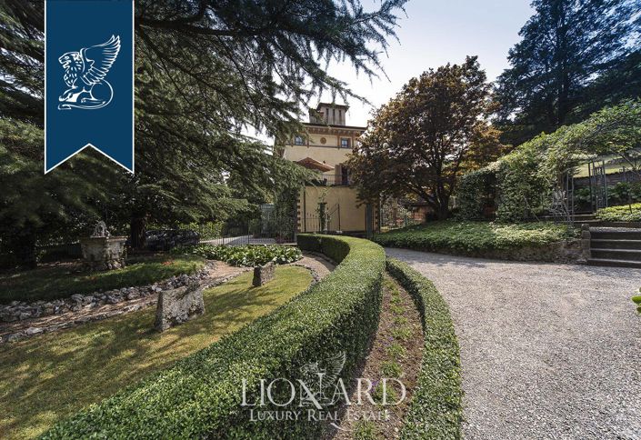 Image No.16-8 Bed Villa for sale