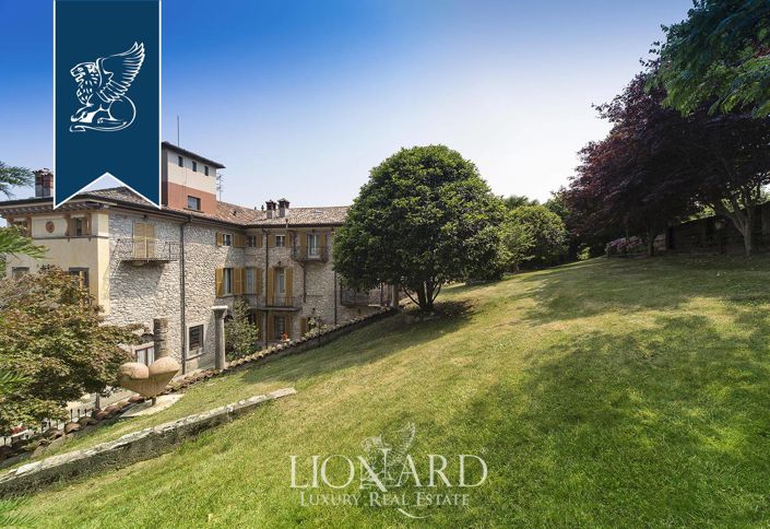 Image No.23-8 Bed Villa for sale