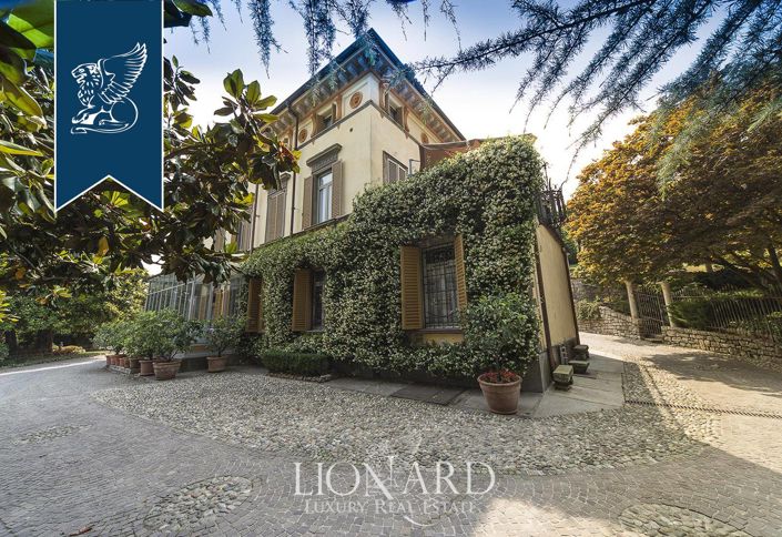 Image No.26-8 Bed Villa for sale