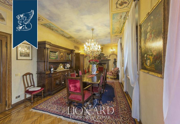 Image No.36-8 Bed Villa for sale