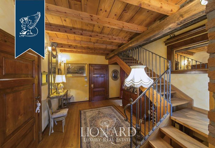 Image No.50-8 Bed Villa for sale