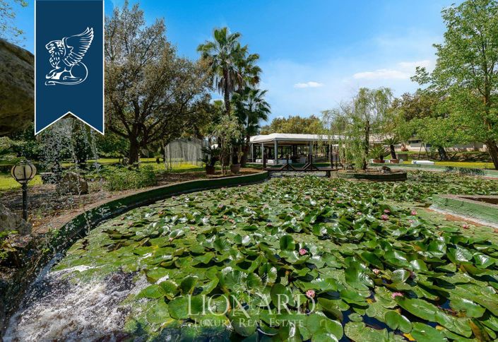 Image No.12-7 Bed Villa for sale