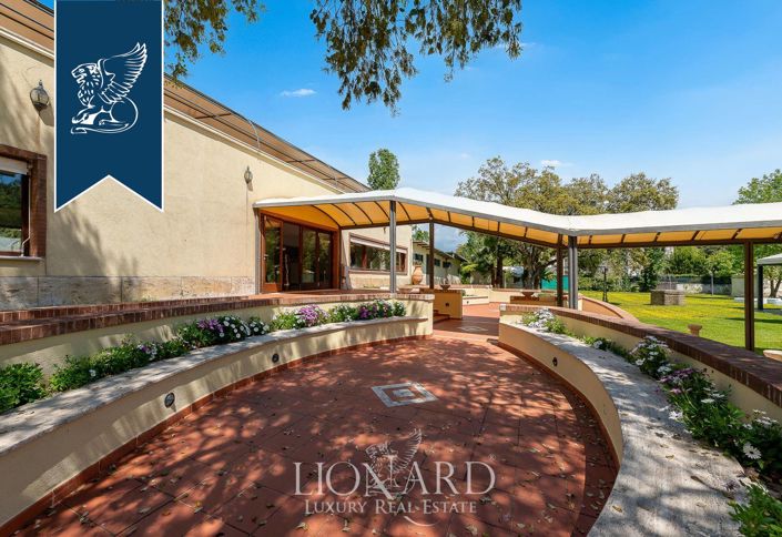 Image No.17-7 Bed Villa for sale