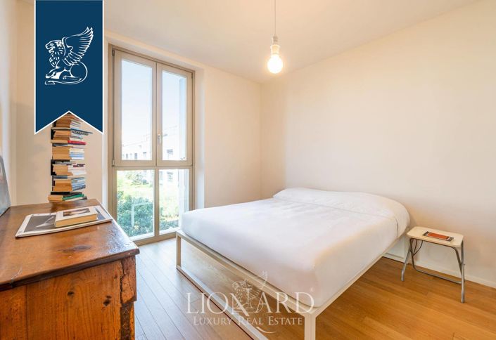 Image No.20-2 Bed Apartment for sale