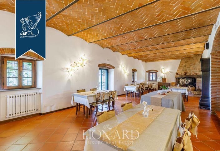Image No.19-Ferme de 8 chambres à vendre à Civitella in Val di Chiana