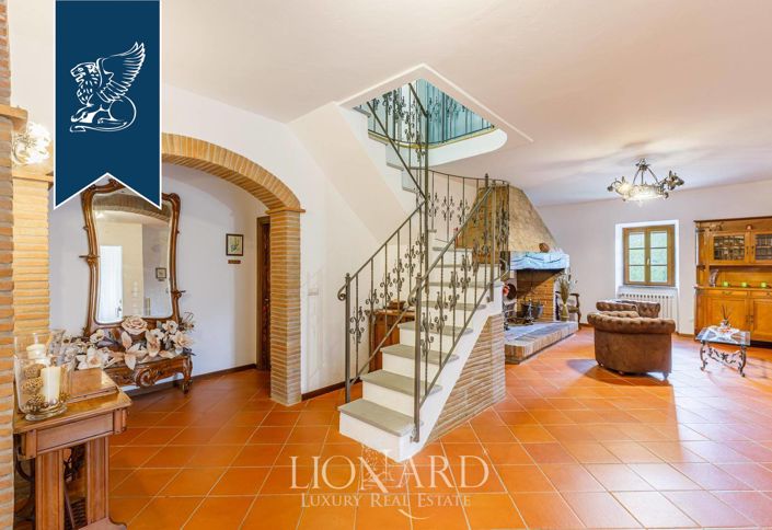 Image No.20-Ferme de 8 chambres à vendre à Civitella in Val di Chiana