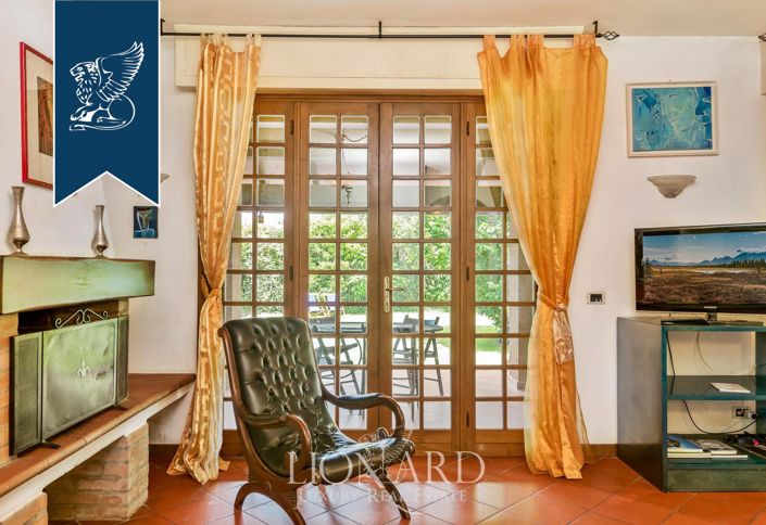 Image No.15-6 Bed Villa for sale