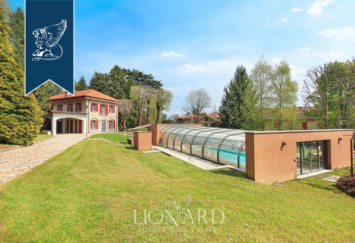 Image No.5-18 Bed Villa for sale