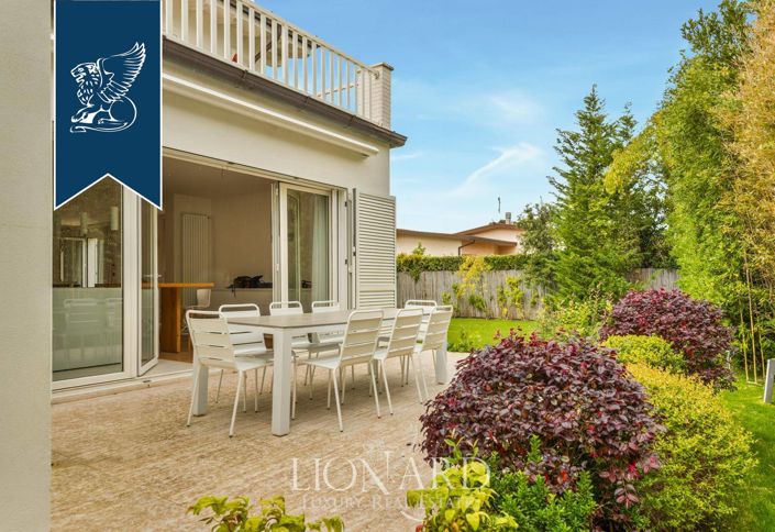 Image No.3-Villa de 5 chambres à vendre à Lucca