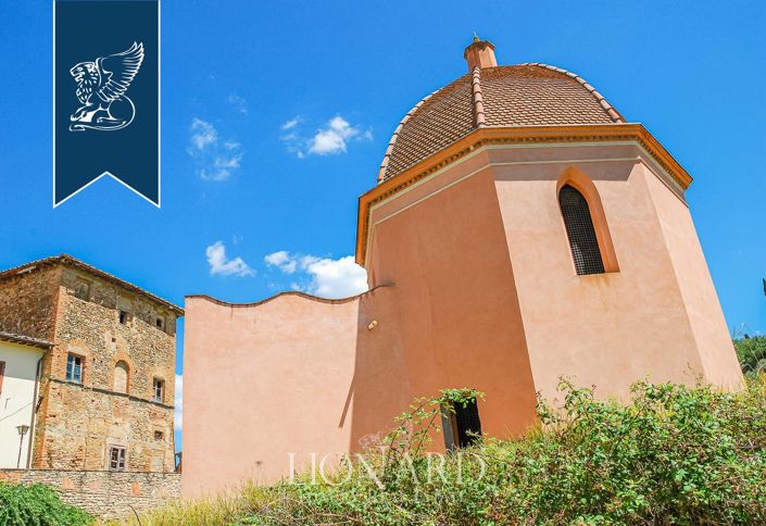 Image No.16-15 Bed Farmhouse for sale