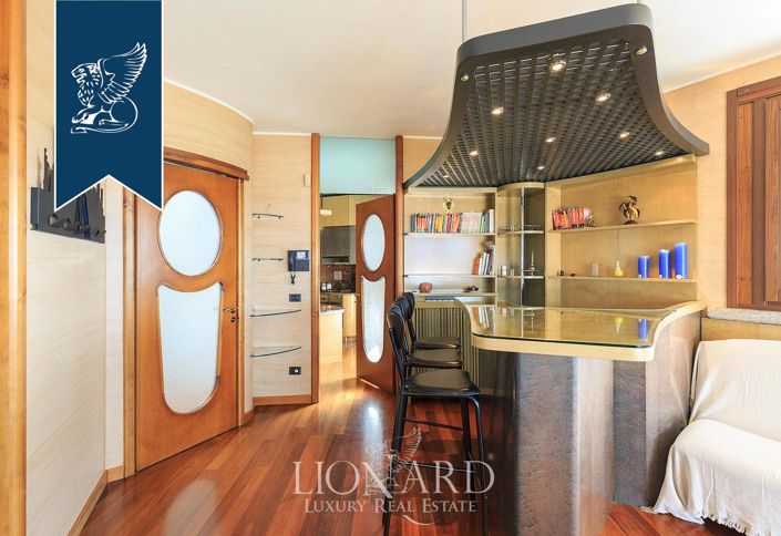 Image No.36-5 Bed Villa for sale