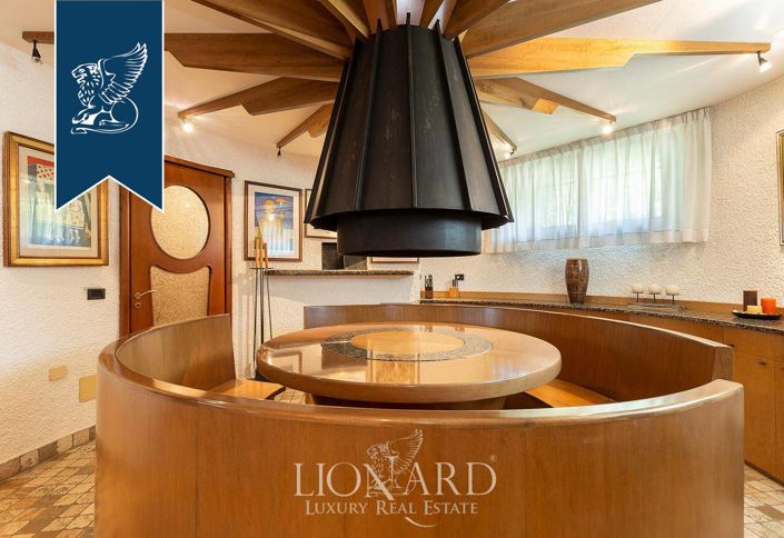 Image No.48-5 Bed Villa for sale